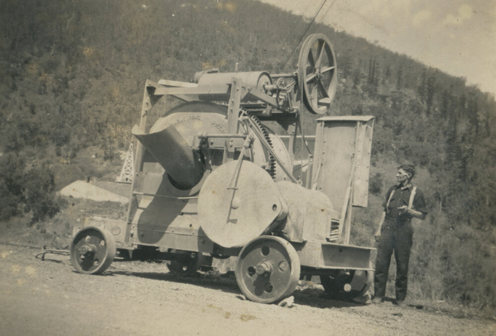 Portable concrete mixer