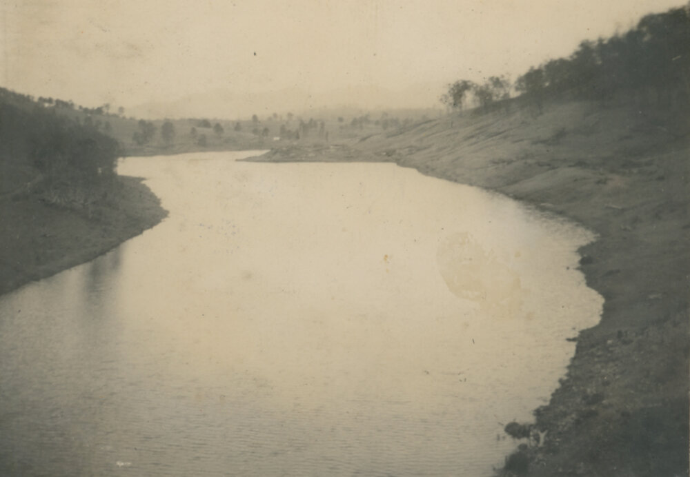 Lake filling,  Somerset Dam