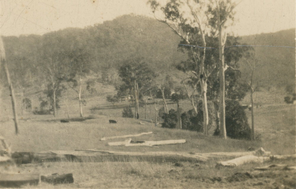 Somerset Dam before the town was built