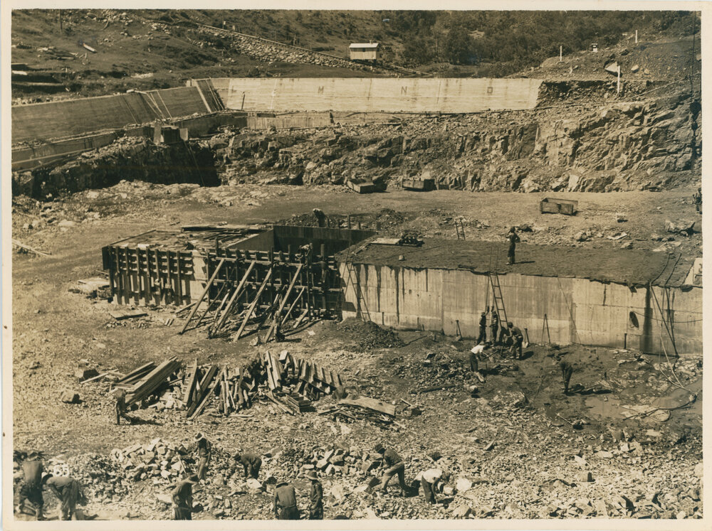 Cut-off trench on the tail tower side