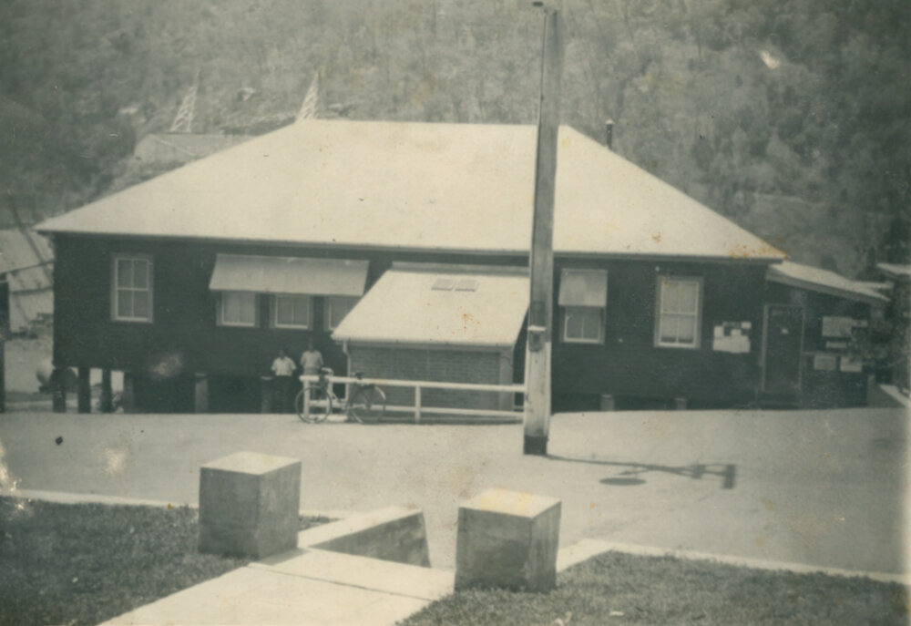 Somerset Dam construction site office