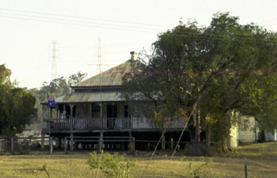House on farm complex, Northbrook parkway, 2002