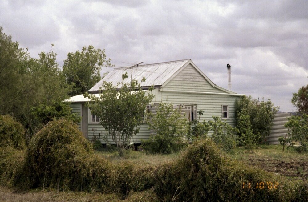 House on 541 Mahon Road, Clarendon, 2002