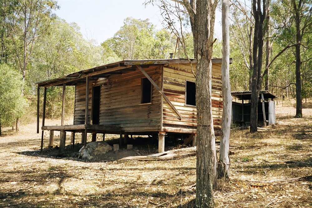 old hut at Savages Crossing, 2002