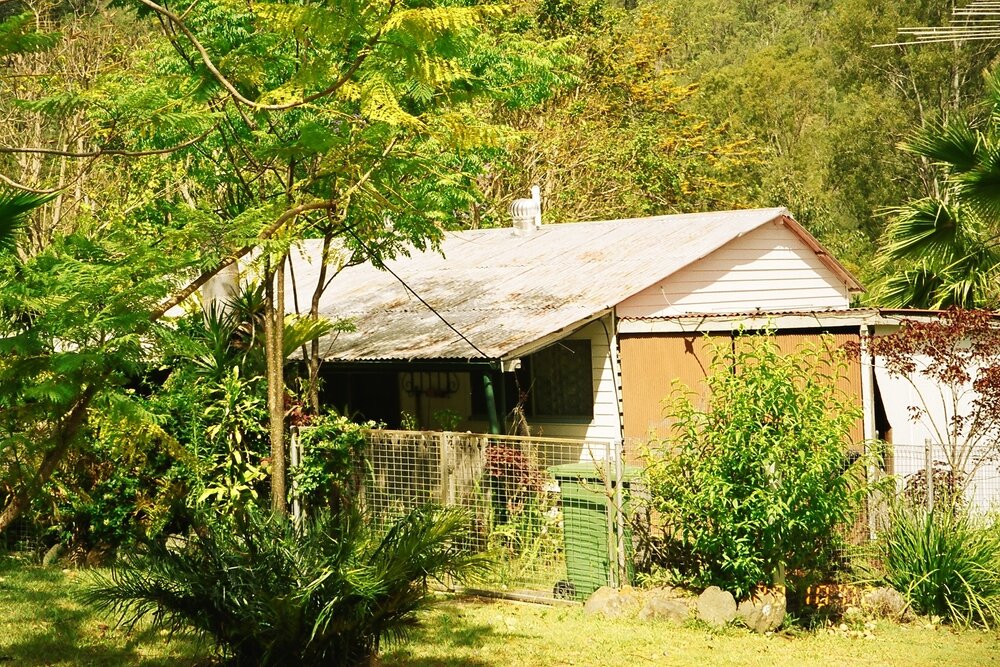 Cottage at Somerset Dam, 2002