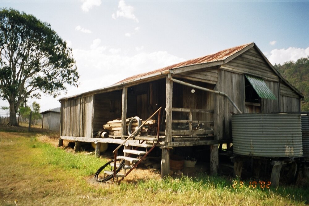 Farm building at 21 Coal Creek Road, 2002