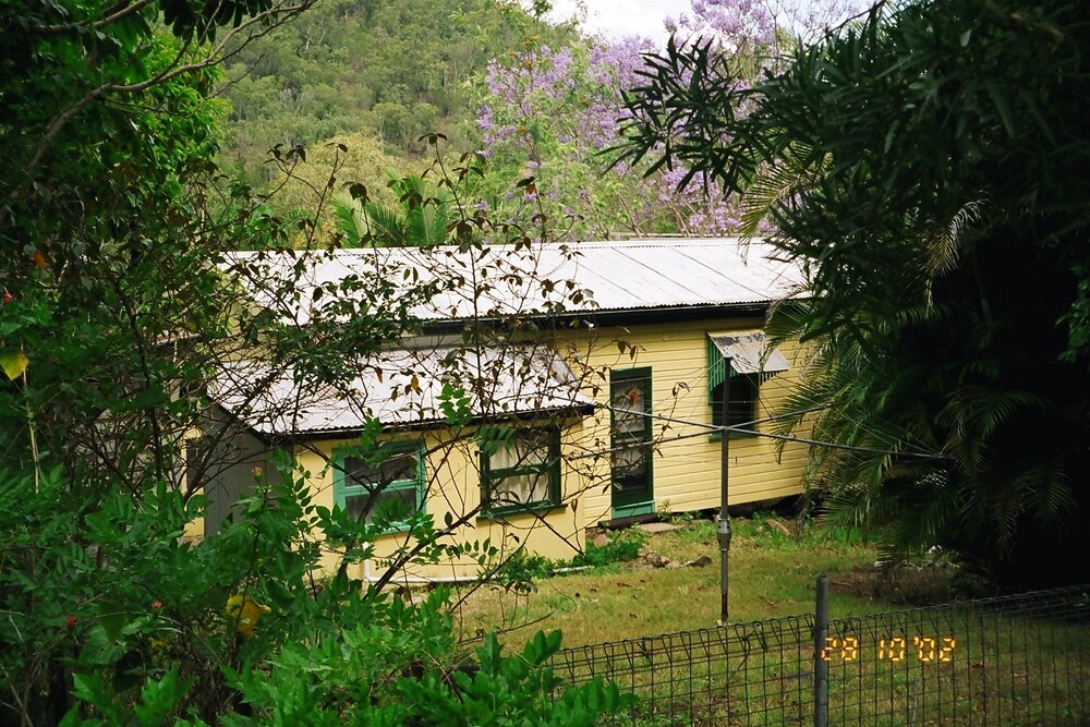 House on the corner of Main and Edward Street, 2002