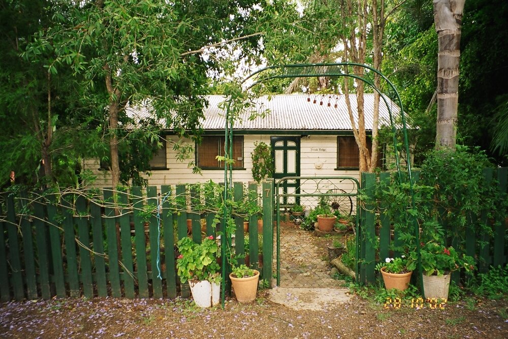 House on Second Avenue, Somerset Dam, 2002