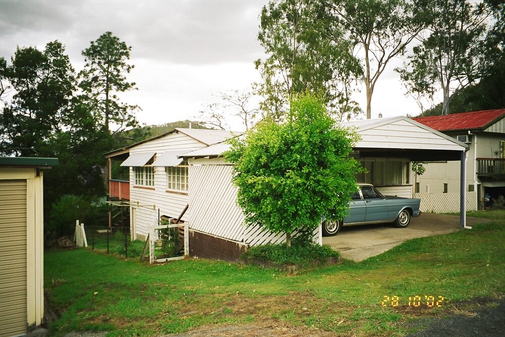 House on Second Avenue, Somerset Dam, 2002