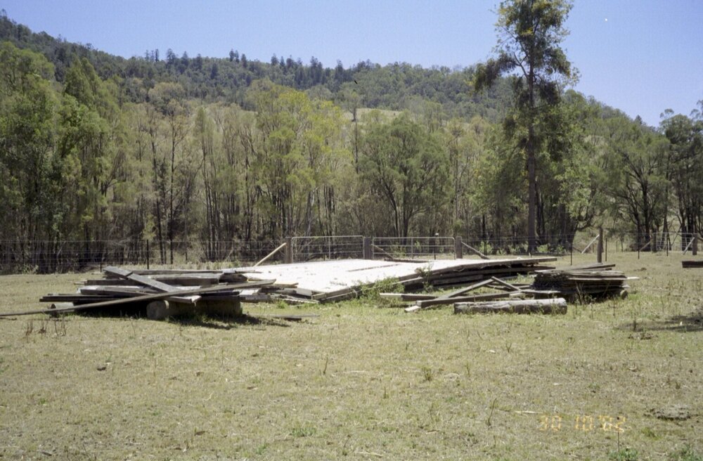 Unidentified structure, Esk Shire Region, 2002