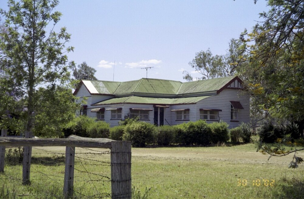 Unidentified house, Esk Shire Region, 2002