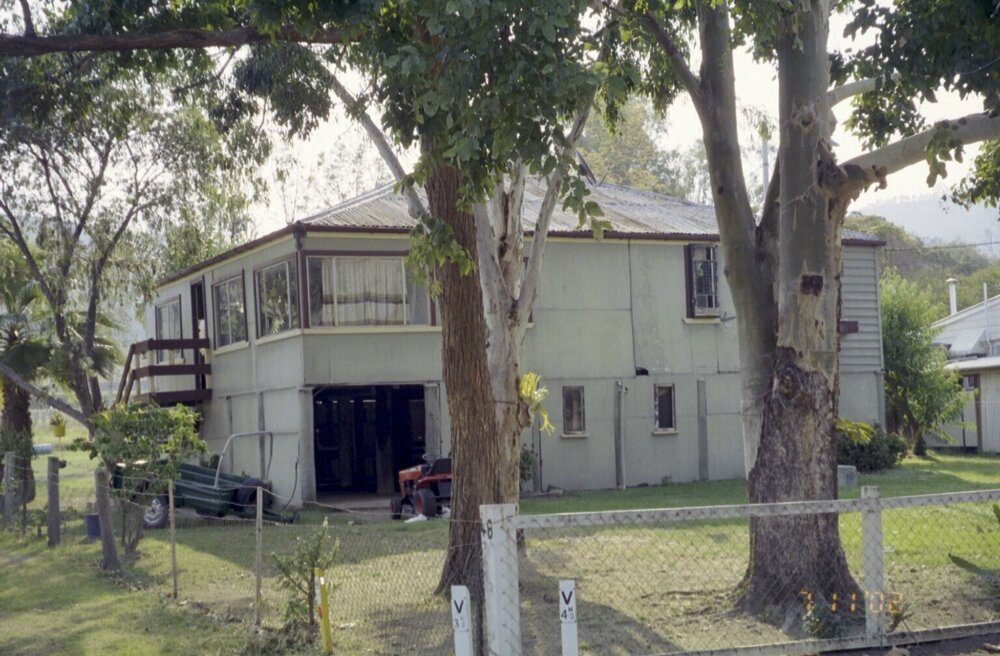 Unidentified house, Esk Shire region, 2002