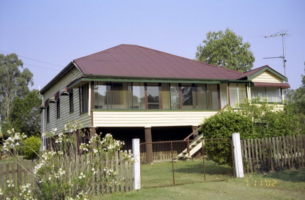 Unidentified house, Esk Shire region, 2002