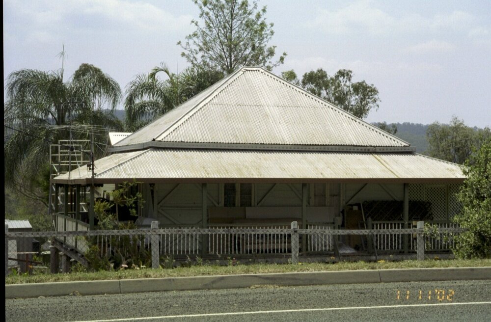 Unidentified house, Esk Shire Region, 2002