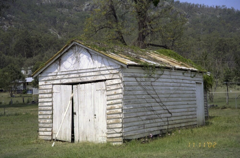 Unidentified building, Esk Shire Region, 2002