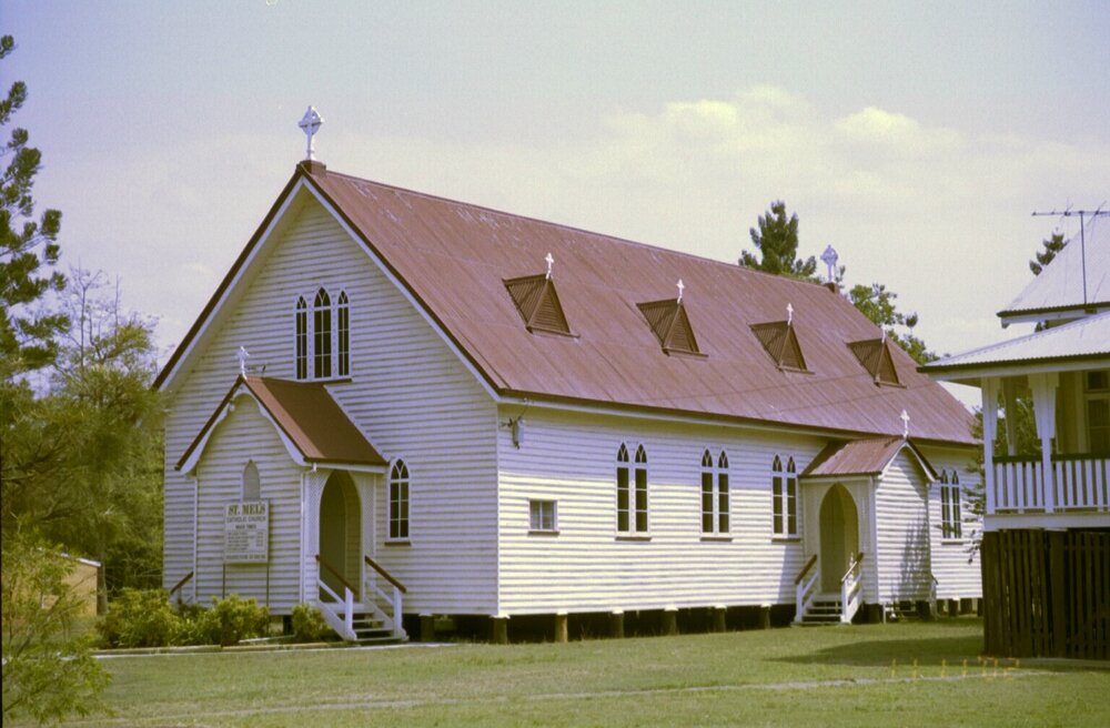 Unidentified building, Esk Shire Region, 2002