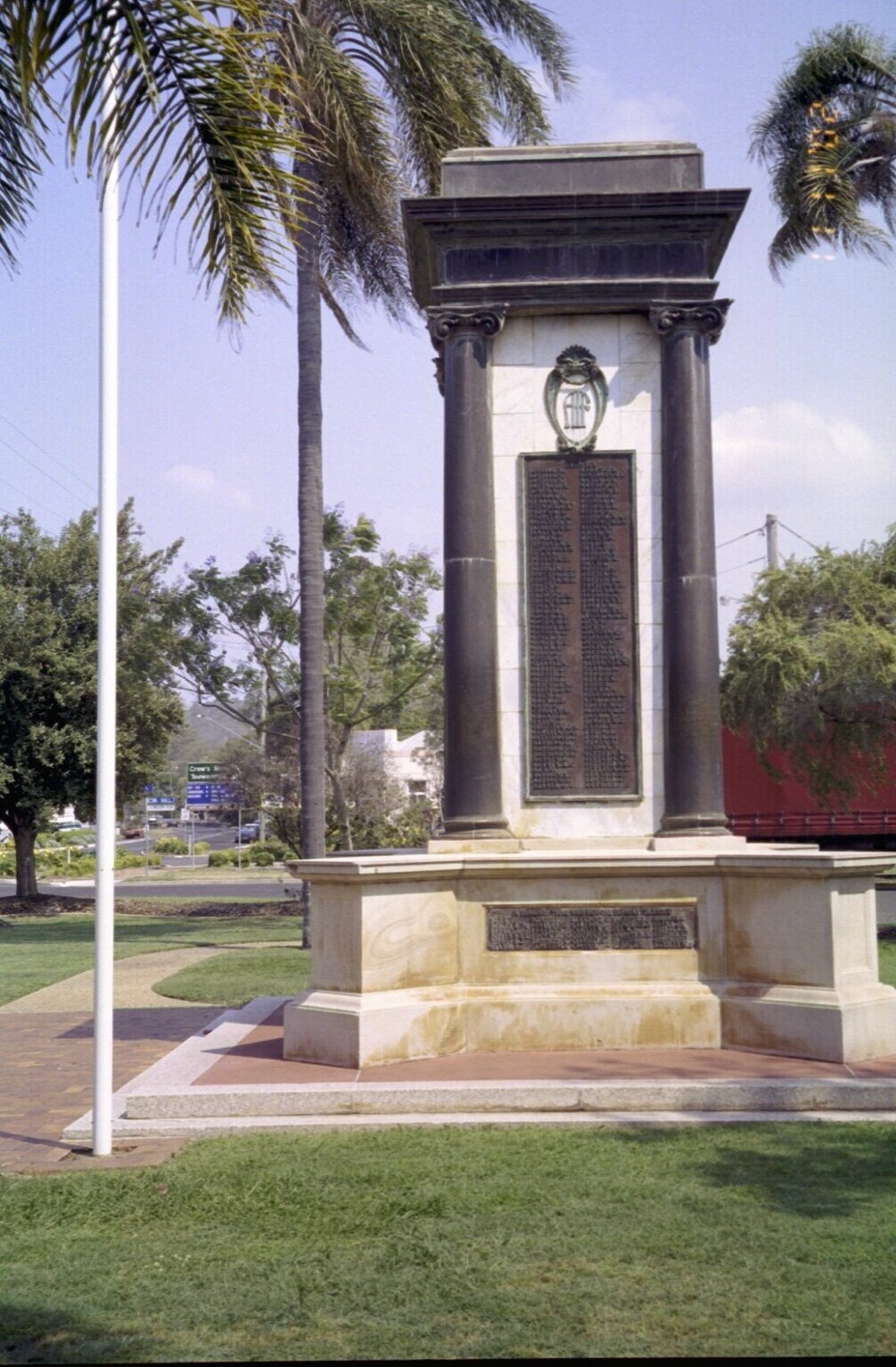 Esk War Memorial, Ipswich street, Esk, 2002