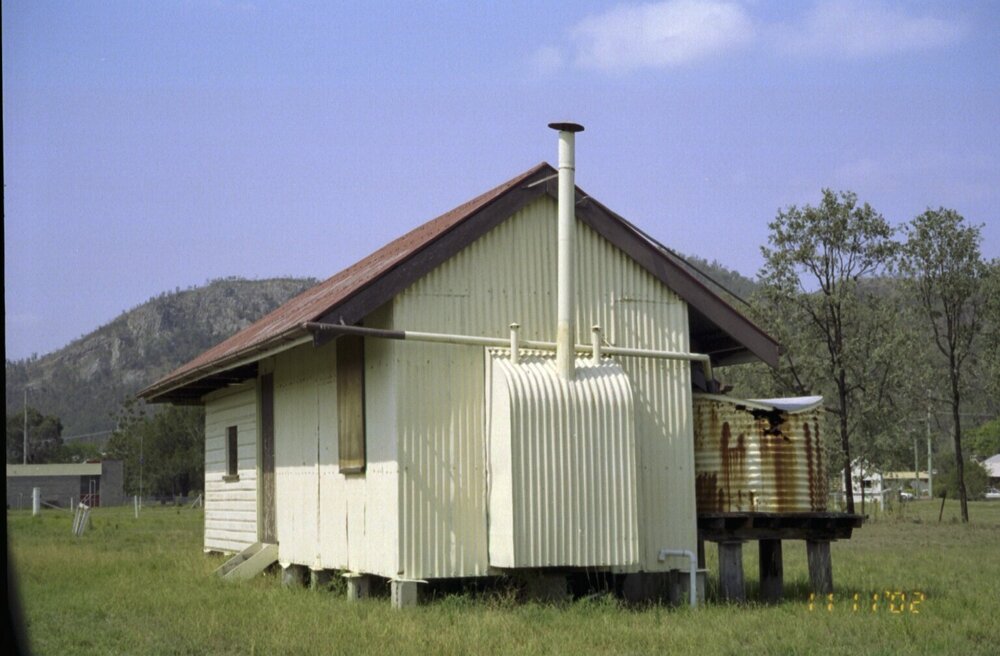 Unidentified building, Esk Shire Region, 2002