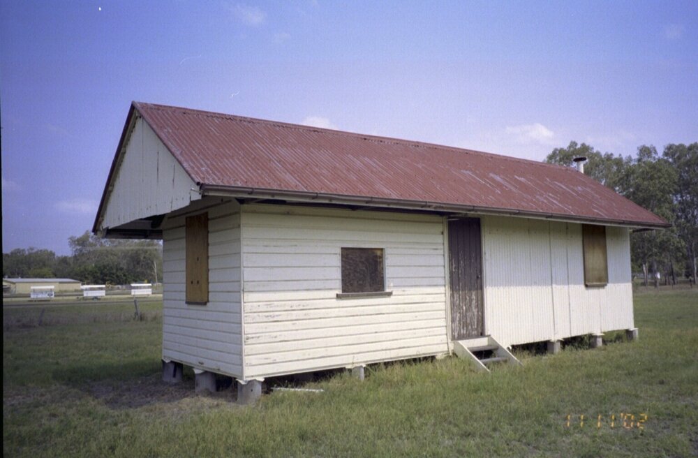 Unidentified building, Esk Shire Region, 2002