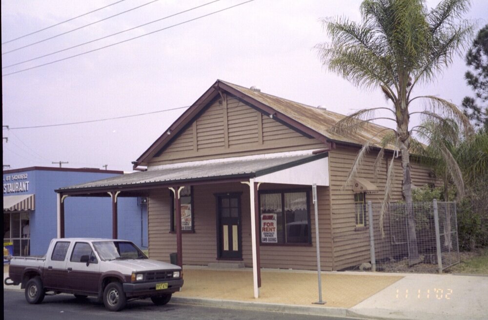 Unidentified building, Esk Shire Region, 2002