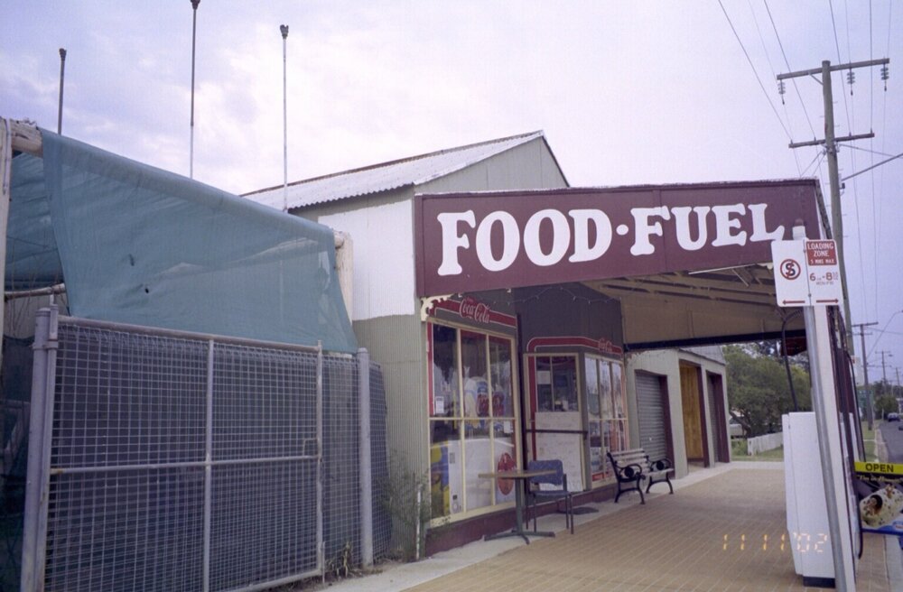 Unidentified commercial building, Esk Shire Region, 2002