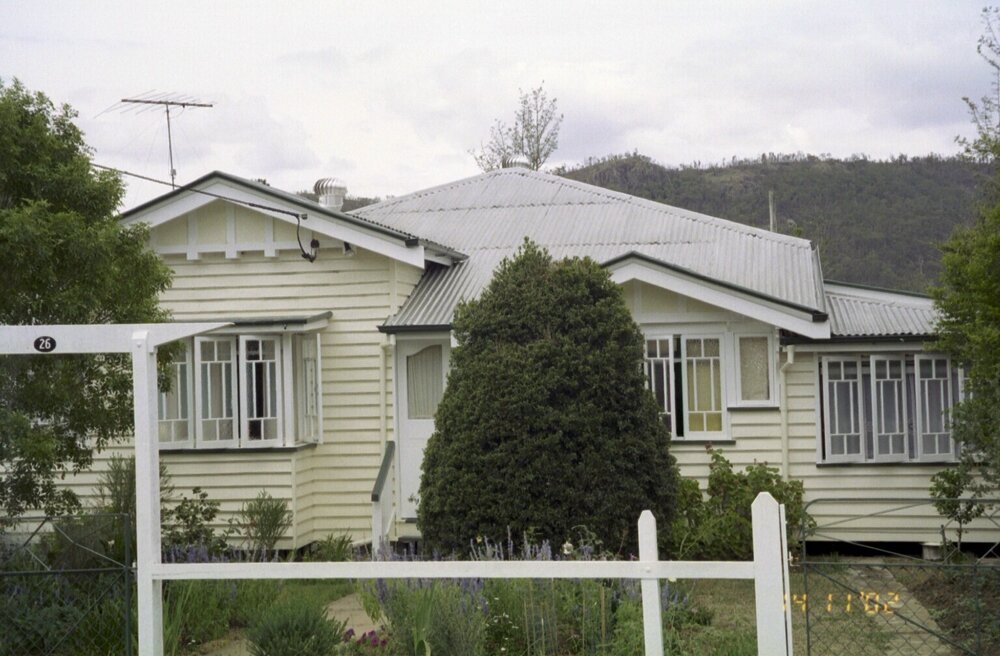 Unidentified house, Esk Shire Region, 2002