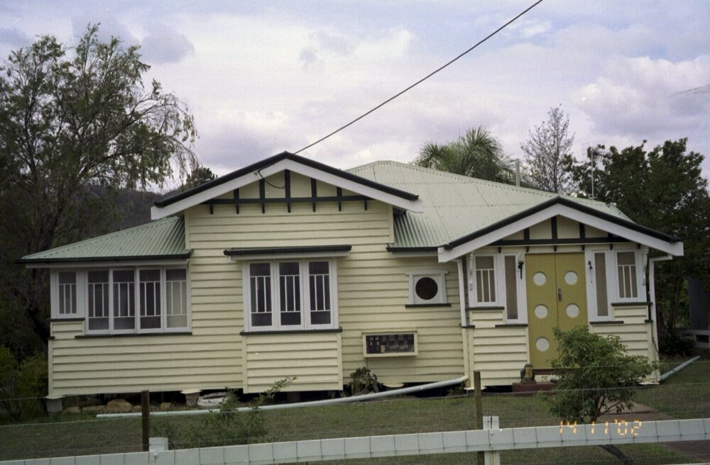 Unidentified house, Esk Shire Region, 2002