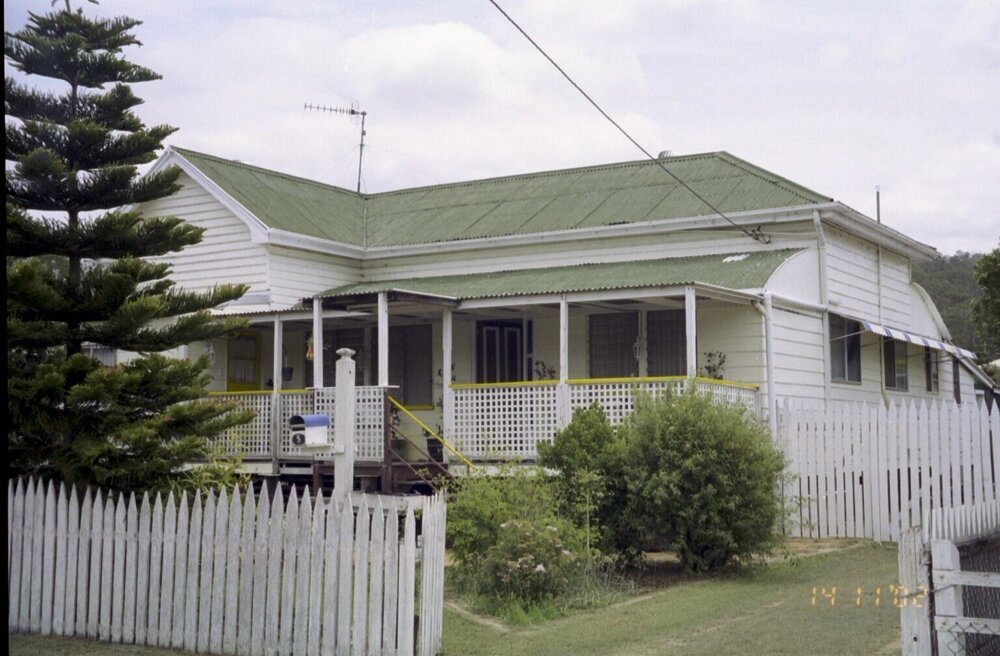 Unidentified house, Esk Shire Region, 2002