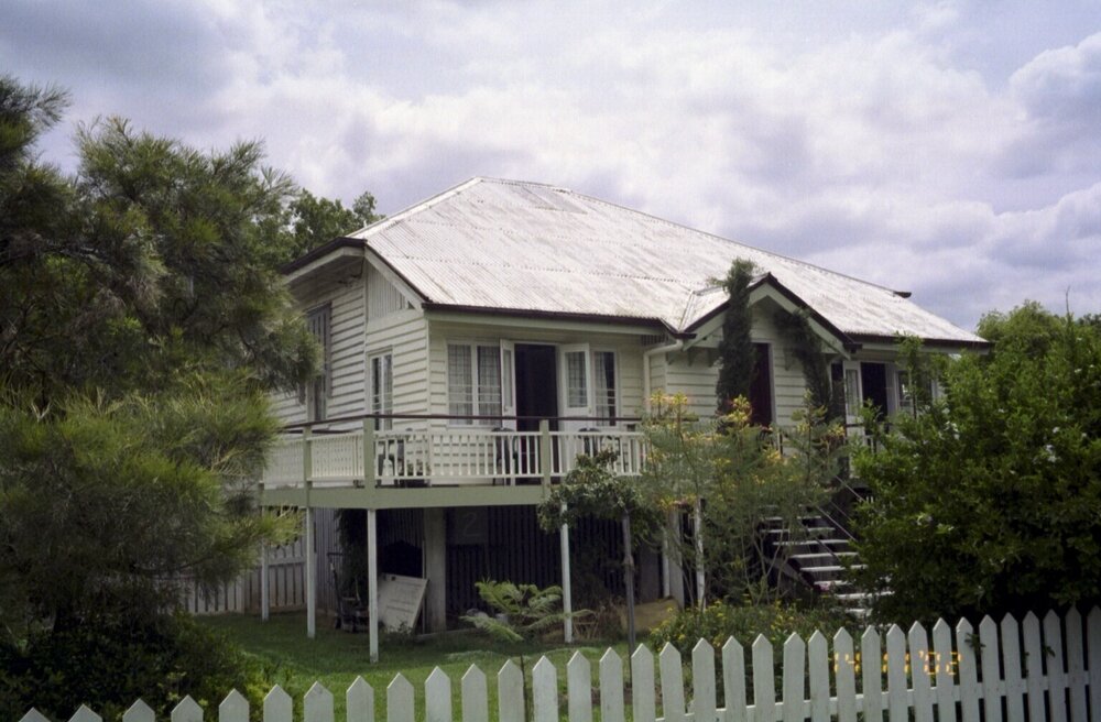 Unidentified building, Esk Shire Region, 2002