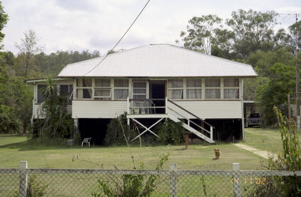 Unidentified building, Esk Shire Region, 2002