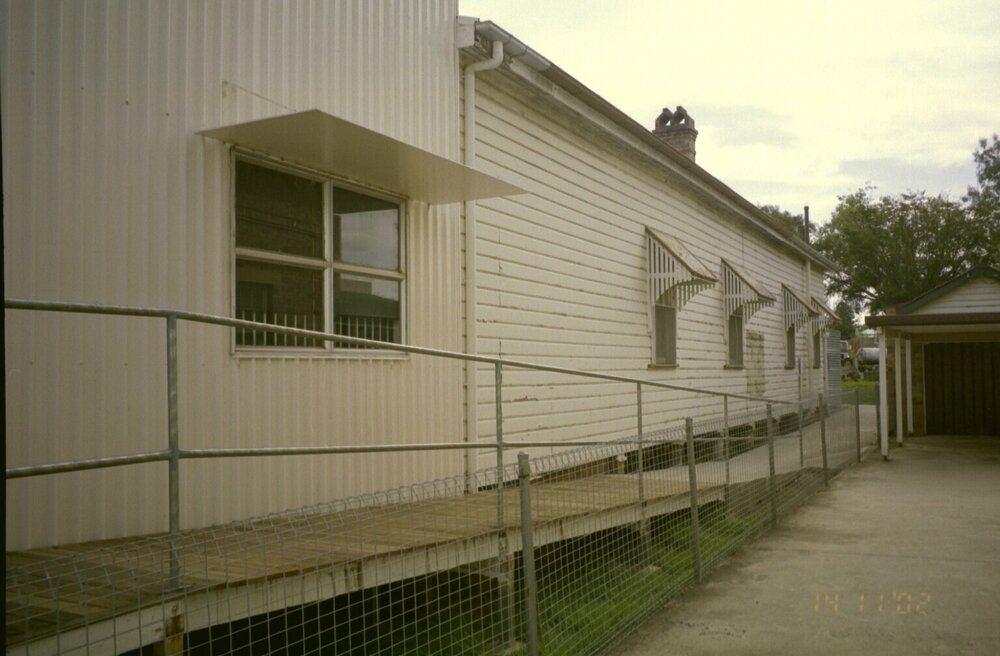 Unidentified building, Toogoolawah, 2002