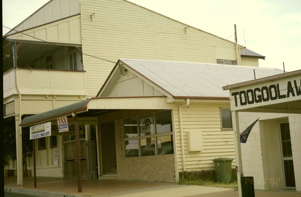 Unidentified building, Toogoolawah, 2002