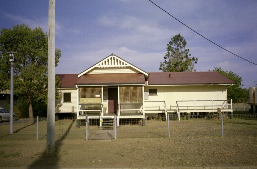 Unidentified building, Esk Shire Region, 2002