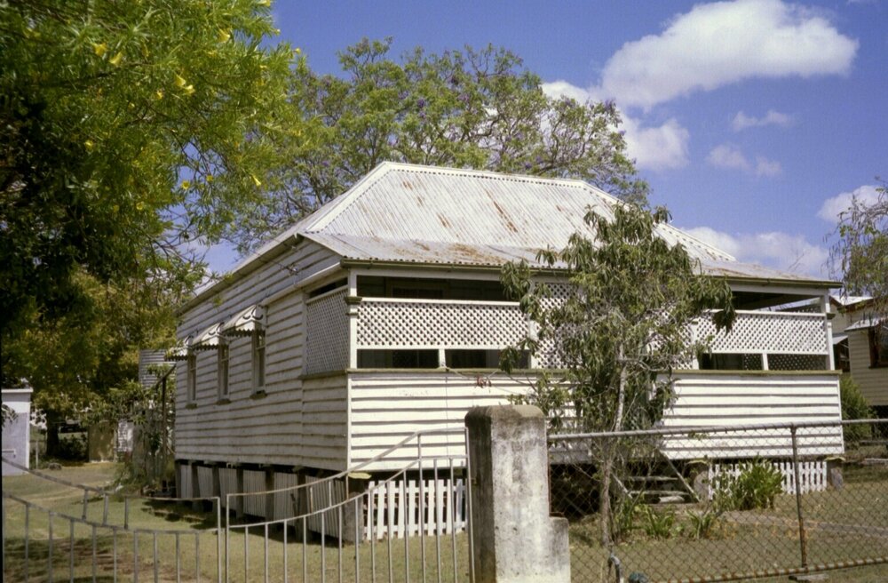 Unidentified house, Esk Shire Region, 2002