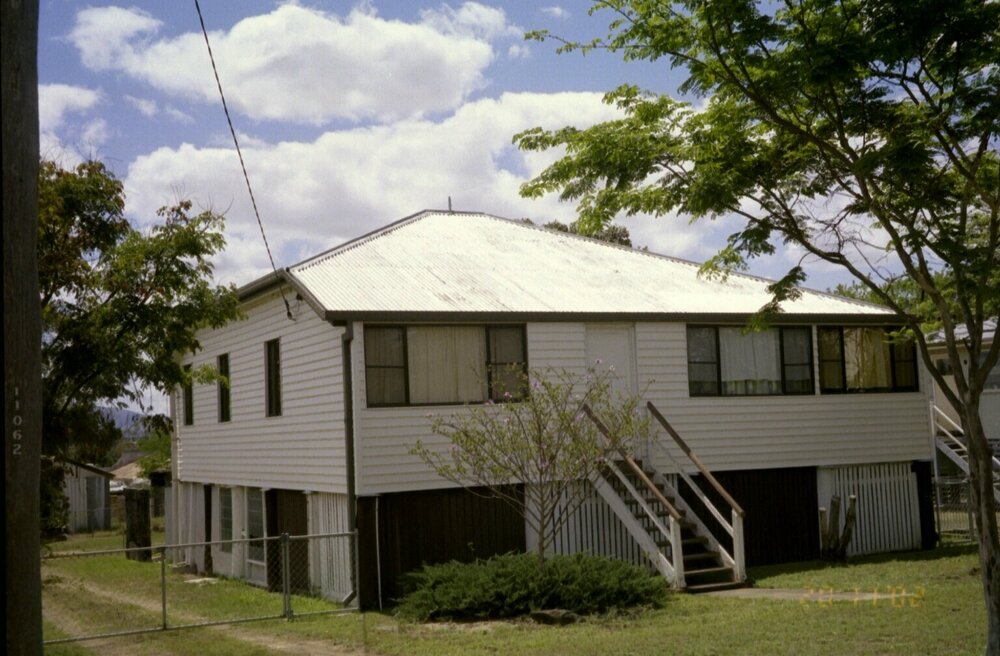 Unidentified house, Esk Shire Region, 2002
