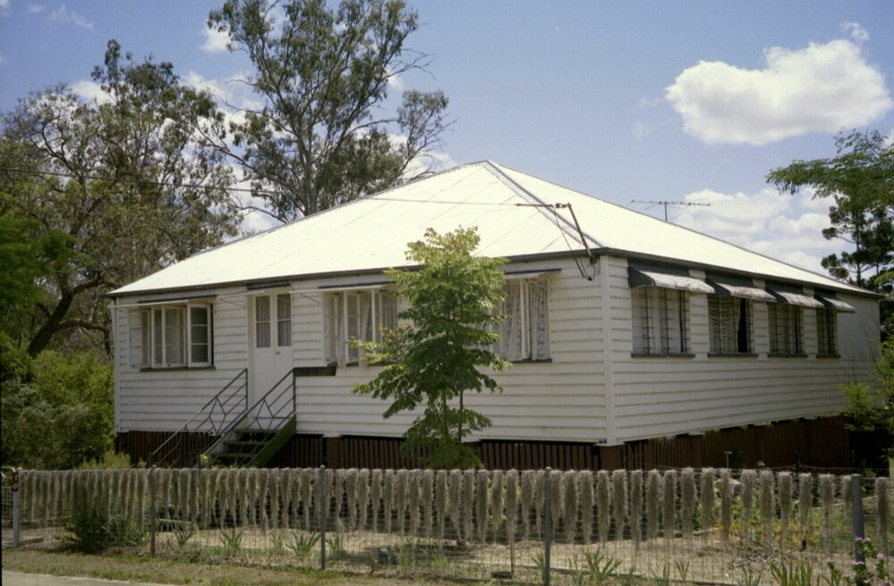 Unidentified house, Esk Shire Region, 2002