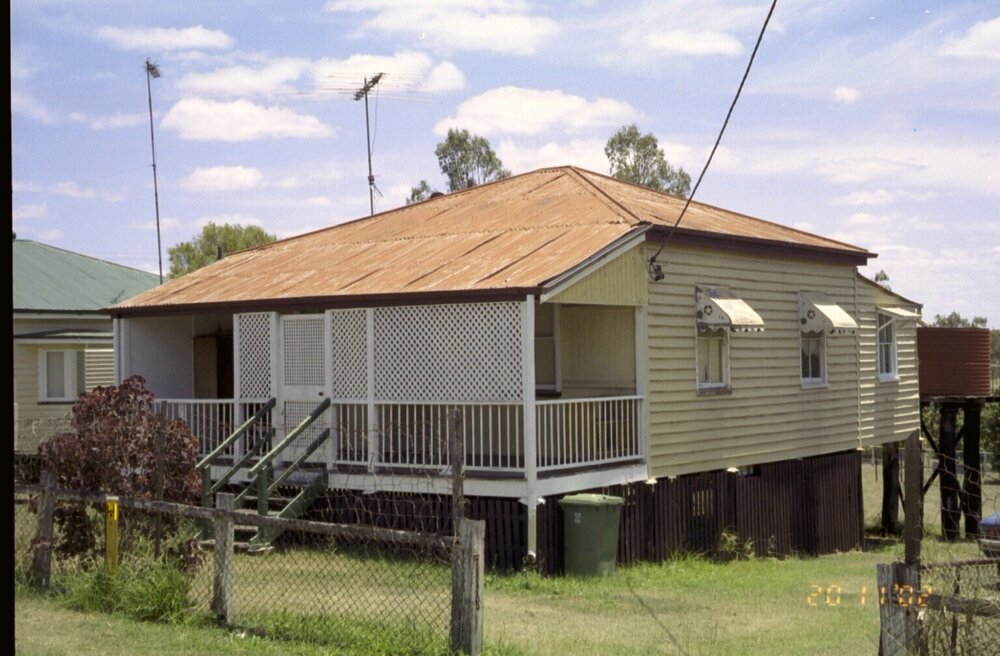 Unidentified house, Esk Shire Region, 2002