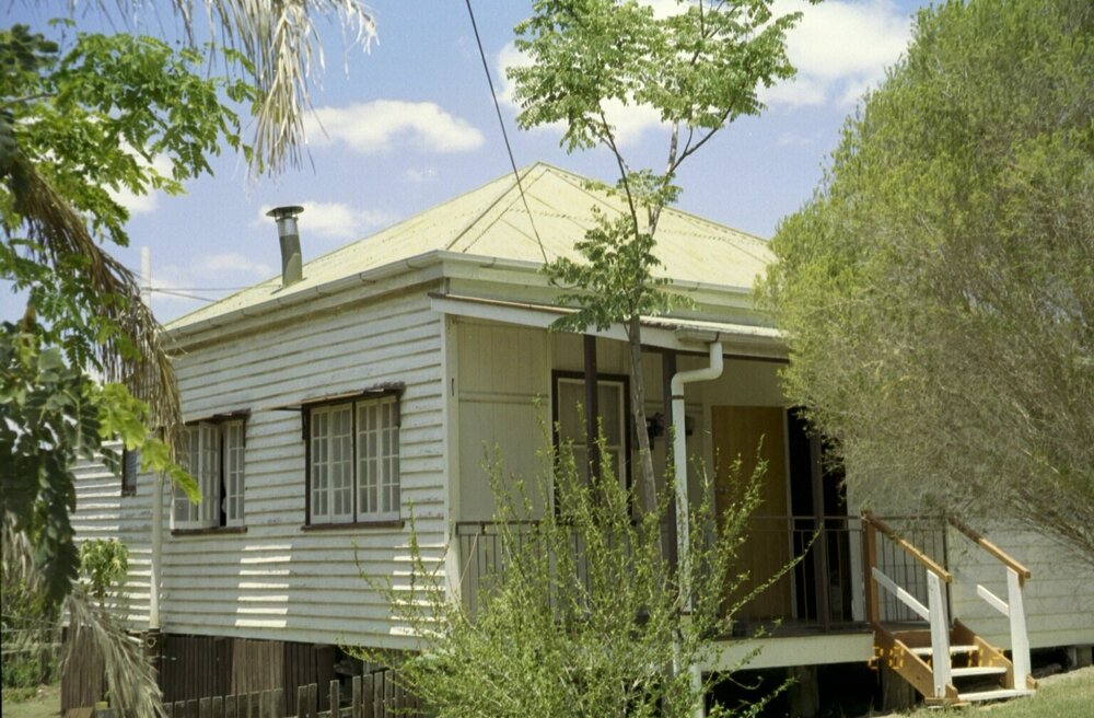 Unidentified house, Esk Shire Region, 2002