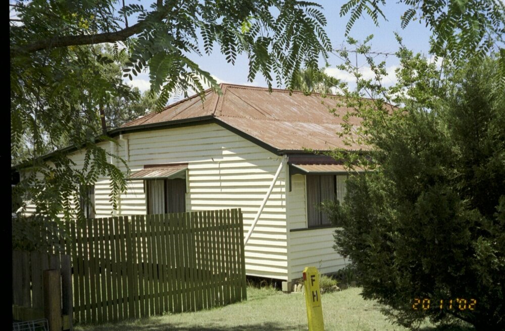 Unidentified house, Esk Shire Region, 2002