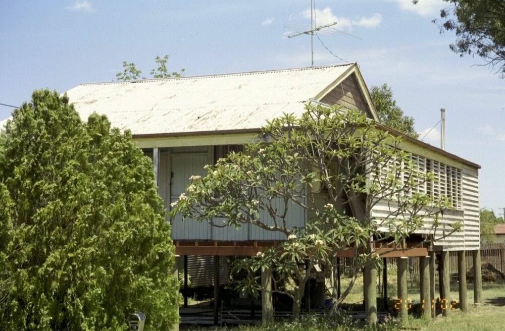 Unidentified house, Esk Shire Region, 2002