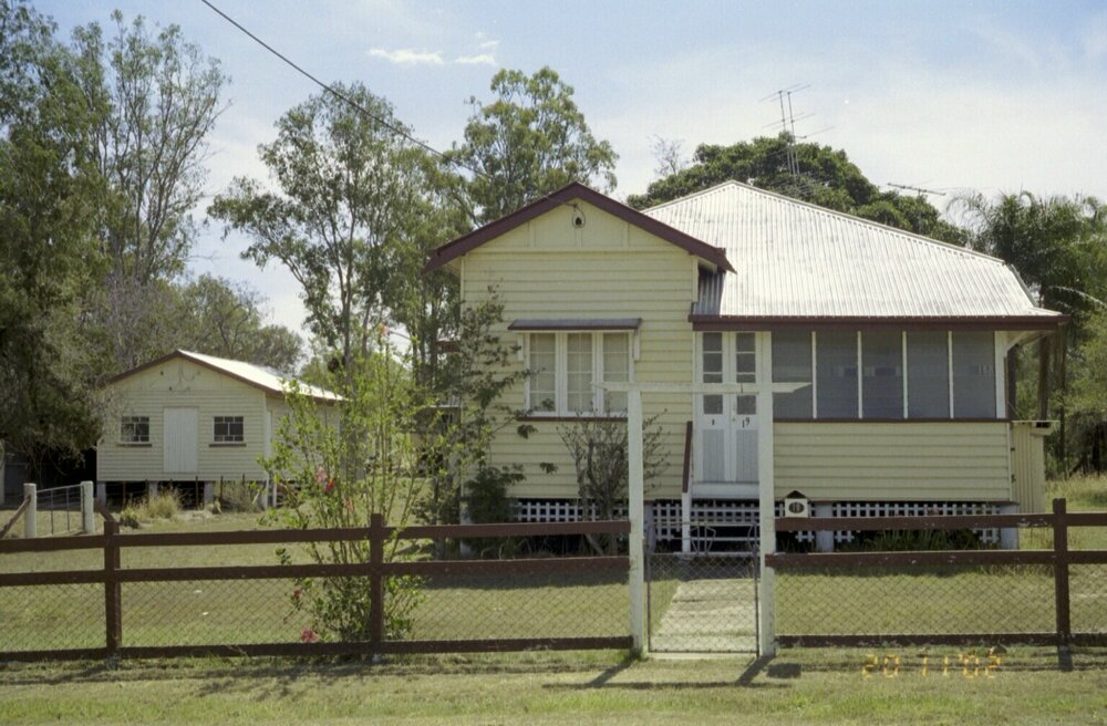 Unidentified house, Esk Shire Region, 2002