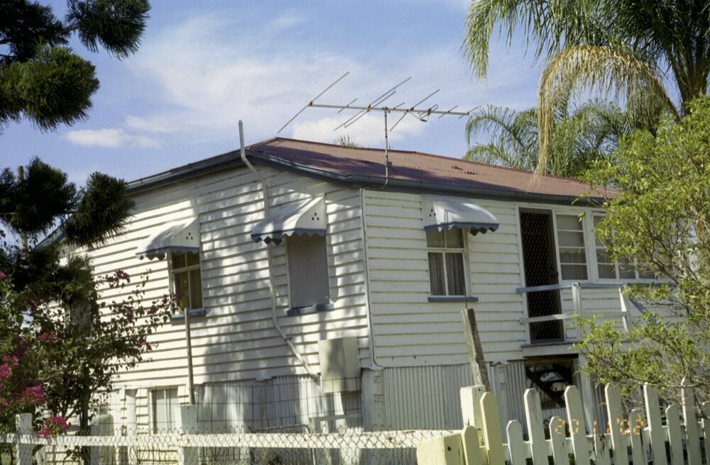 Unidentified house, Esk Shire Region, 2002
