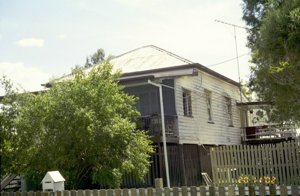 Unidentified house, Esk Shire Region, 2002