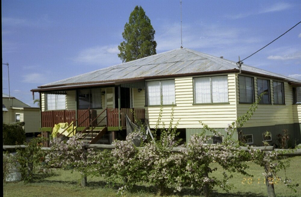 Unidentified house, Esk Shire Region, 2002
