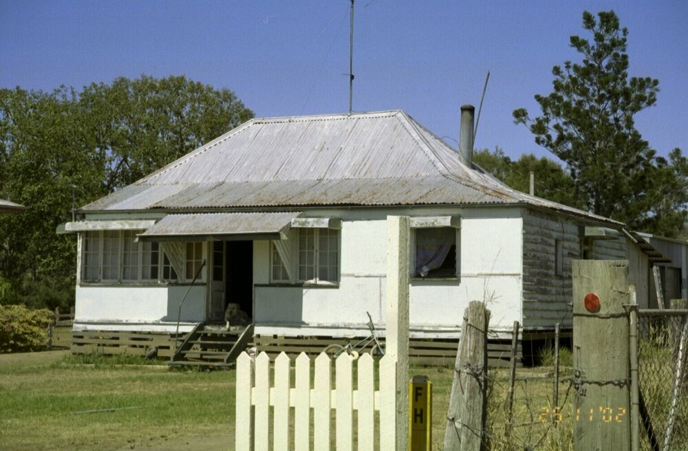 Unidentified house, Esk Shire Region, 2002