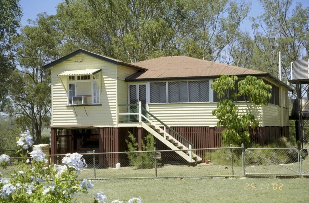 Unidentified house, Esk Shire Region, 2002