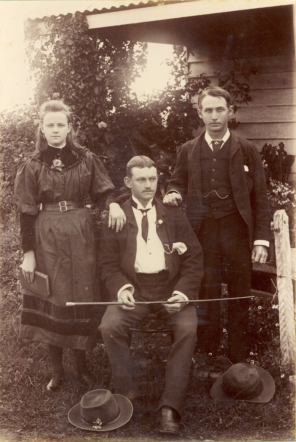 Albert, Will and Polly Bowden