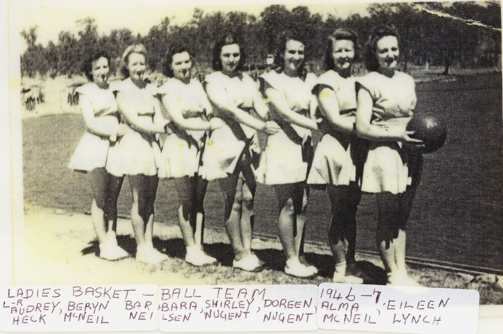 Ladies basketball team 