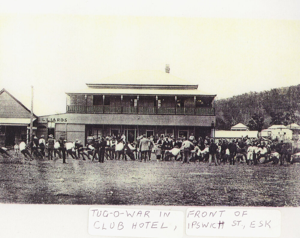 Tug of war in front of the Club Hotel, Ipswich Street, Esk.