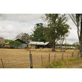 Tetzlaff farm buildings, Ofstrofskis Lane, Mt Beppo, 2002